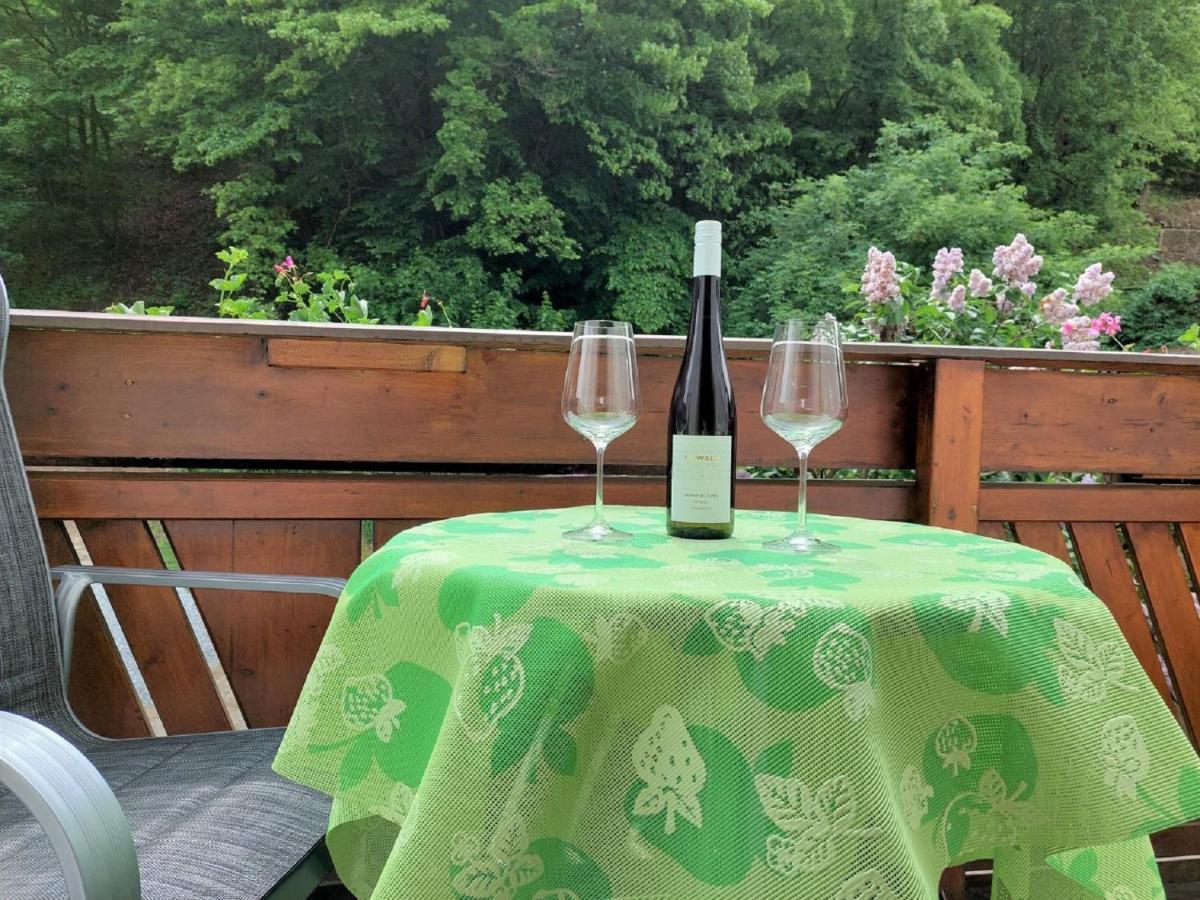 Apartamento Weingut Piewald Gut am Steg Exterior foto